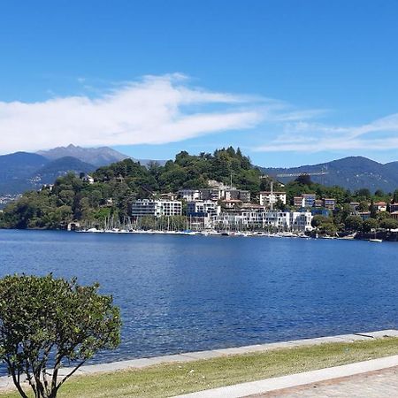 Appartamento Il Blu Di Laveno-Mombello Esterno foto